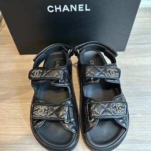 CHANEL Black Quilted Sandals with Logo Accents sz 37